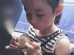 -詹爷爷乌节路街头冰淇淋