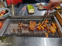 -马路牙子烧烤音乐酒馆(望京店)