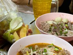 -榮泰米粉湯(Left Shop)