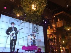 -临界音乐酒馆·小龙虾·江湖菜(华熙LIVE·鱼洞店)