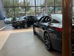 -上海宝信宝马4S店