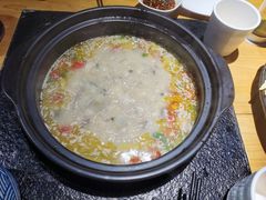 -洪氏嗨捞·广东猪肚鸡·椰子鸡火锅(西咸万象城店)