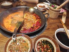 -萍姐火锅·公路夜市(武汉首店)