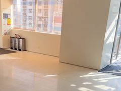 -卡罗酒店(东门晒布地铁站店)