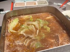 -左庭右院鲜牛肉火锅黑金店(陆家嘴中心店)