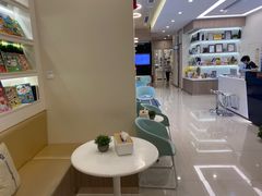 -维乐口腔(美维云门诊陆家嘴店)