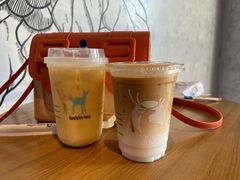 生椰拿铁-瑞幸咖啡(凤凰海负一楼美食街店)