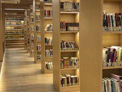 -漕河泾街道图书馆(漕河泾社区文化活动中心店)