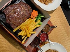 -菲滋意式餐厅(海宁银泰城店)