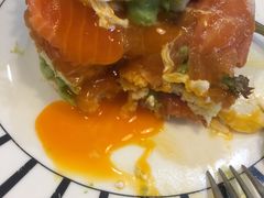 三文鱼水波蛋松饼-AFS Cafe & Canteen(闽江二路店)