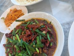 -汗腾格里·风味餐厅(新疆驻京办店)