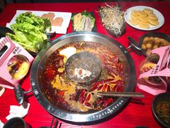-谭鸭血老火锅(万象九宜城店)