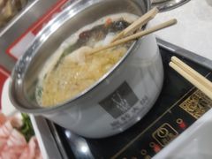 -百品聚旋转火锅(万德庄店)