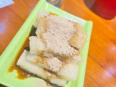 -休记光头香辣蟹干锅(绵竹店)