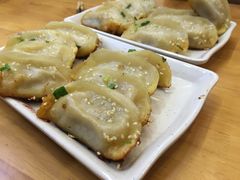 -小姜锅贴(凤凰街店)