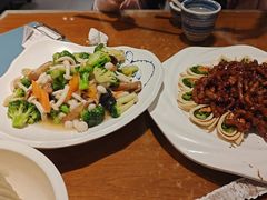 -95号酱骨·一块豆腐(展春园西路店)