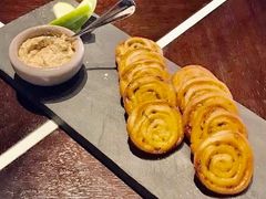 鹅肝酱葱油饼-杭州西子湖四季酒店·金沙厅