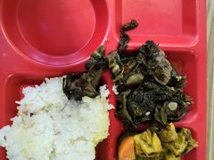 -同济大学本部学苑饮食广场