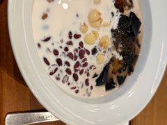 -RUXU入续糖水铺与包(卓悦中心店)