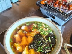 -曼听小寨海鲜烧烤·大连辣炒大王(盖州街店)