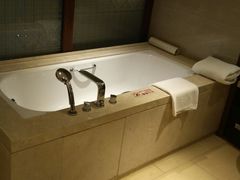 -西双版纳融创皇冠假日度假酒店