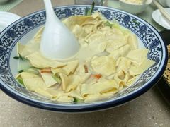 -亮马河饭店翠雅咖啡厅