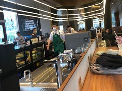 -星巴克臻选(上海虹桥新天地三店)