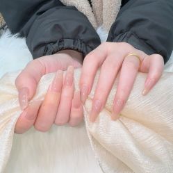 -七彩虹美甲美睫 半永久