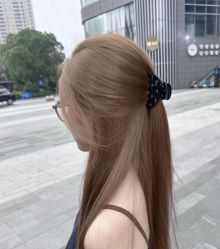 -韩国丽安形象设计