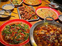 破店土豆丝-破三川·新川菜(静安大融城店)