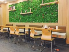 大堂-华莱士·全鸡汉堡(宝岗店)