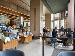 -星巴克臻选(上海虹桥新天地三店)