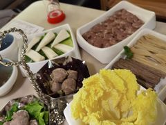 -左庭右院鲜牛肉火锅(浦江欢乐颂店)
