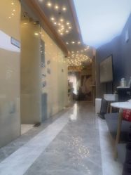 -More摩尔医美の注射线雕光电中心