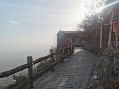 -鸡鸣山旅游风景区