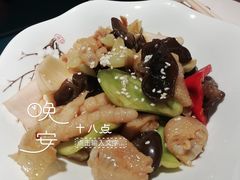 馋嘴凤爪-虾友记(麻辣小龙虾 烤鱼 烧烤)
