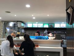 -老新隆牛肉锅贴(新街口店)