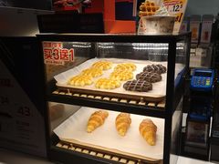 -肯德基(西影路店)