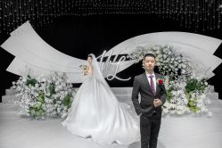-MECCI婚礼摄影跟拍(红东方广场店)