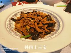 -千百味红餐厅·江西菜(绿地双子塔店)