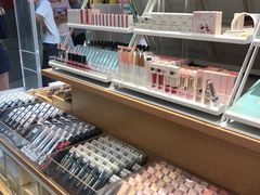 -名创优品(海珠乐峰广场店)