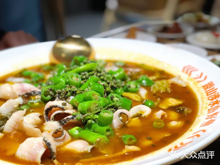 吃城都 青花椒火锅鱼 昆明首店 青花椒豆花鱼图片 昆明美食 大众点评网