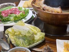 -老蜀铜火锅·酸菜脊骨·麻辣羊蝎子(热闹路店)