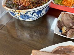 -吾穆勒蓬灰牛肉面·清真(北滨河中路店)