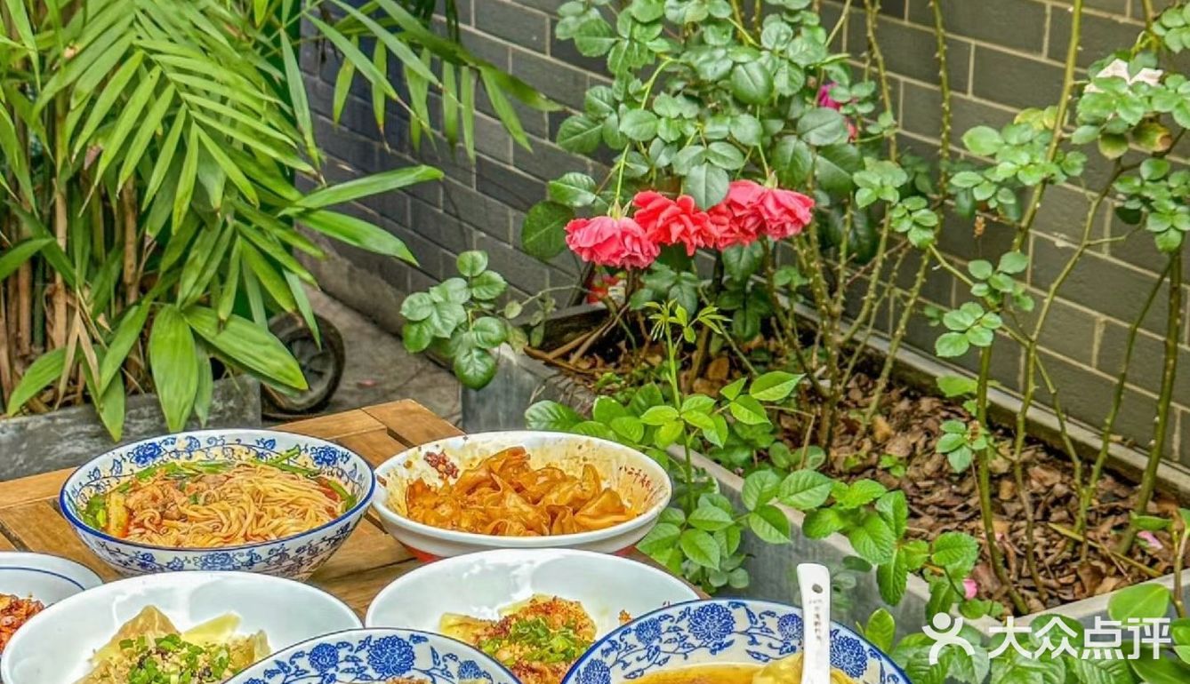 打飞滴都要来吃的这家，抄手届扛把子