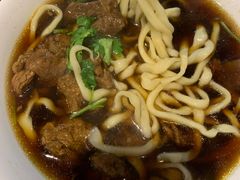 -清真吴记门钉肉饼·喜多利
