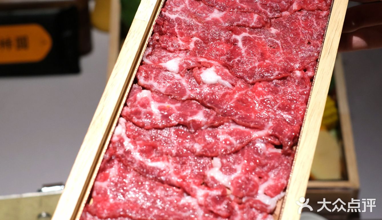 适合情侣约会的火锅料理店—柿圆牛肉锅物料理