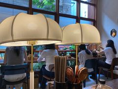 -银米·云南传统过桥米线(双廊黑金冠店)