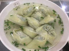 特色荠菜肉馄饨-潘国仙耳光馄饨(黄家阙路店)