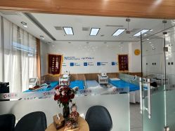 -靓芙泉专研痘痘肌